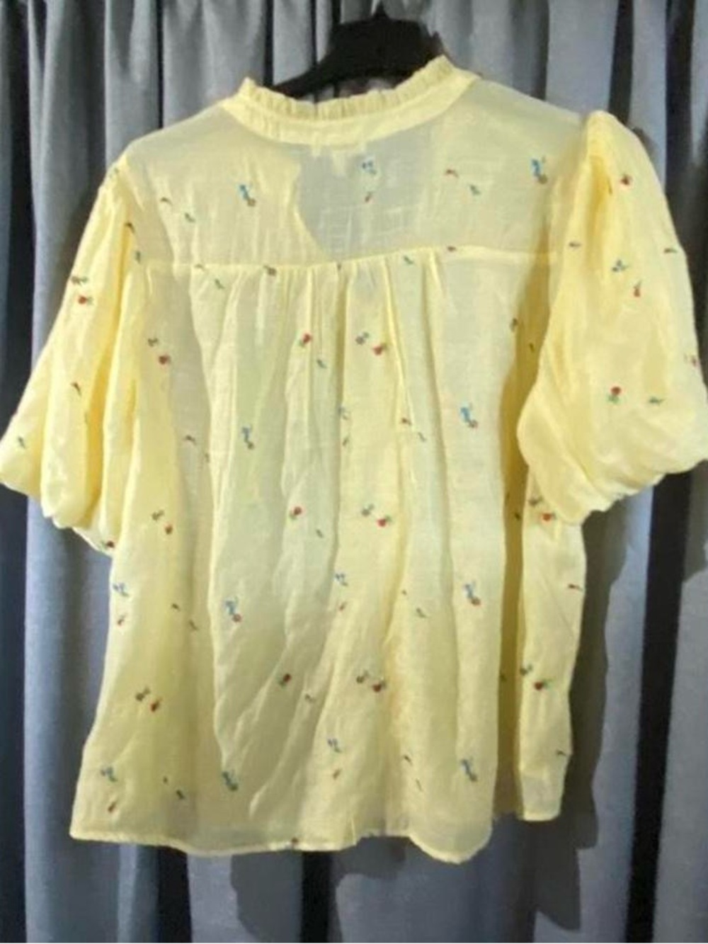 fig and flower Soft Yellow Embroidered Button Blouse - Picture 3 of 3